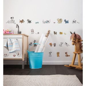 Komar Wandtattoo Disney Cats and Dogs 50×70 cm Komar Wandtattoo Disney Cats and Dogs 50×70 cm