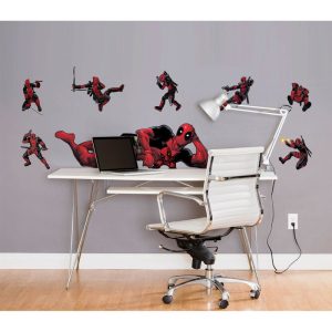 Komar Wandtattoo Deadpool Posing 100×70 cm Komar Wandtattoo Deadpool Posing 100×70 cm