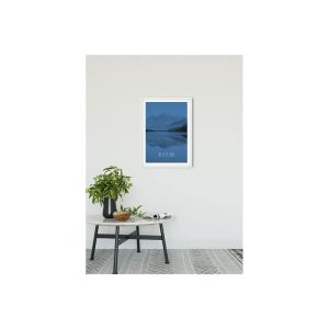 Komar Wandbild Word Lake Reflection Blue 50×70 cm Komar Wandbild Word Lake Reflection Blue 50×70 cm