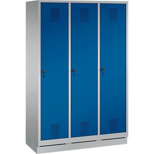 Garderobenspind Evolo S 3000, Stahl, mit Sockel, 3 Abteile mit jeweils B 400 mm, Drehriegel, weißaluminium RAL 9006/enzianblau RAL 5010 Garderobenspind Evolo S 3000, Stahl, mit Sockel, 3 Abteile mit jeweils B 400 mm, Drehriegel, weißaluminium RAL 9006/enzianblau RAL 5010