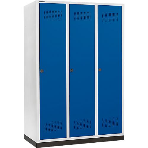 Schäfer Shop Genius Kleiderspind mit Sockel, 3 Abteile, 400 mm Abteilbreite, Sicherheitsdrehriegelverschluss, lichtgrau/enzianblau