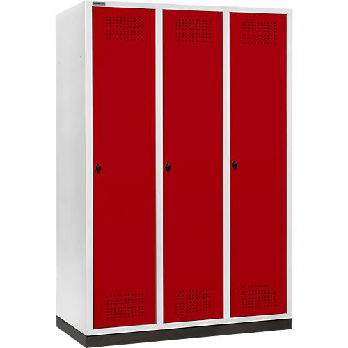 Schäfer Shop Genius Kleiderspind mit Sockel, 3 Abteile, 400 mm Abteilbreite, Sicherheitsdrehriegelverschluss, lichtgrau/rubinrot
