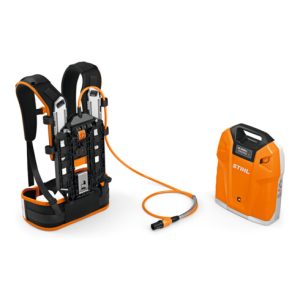 STIHL rückentragbarer Akku AR 3000 L, Set mit Anschlussleitung und Adapter AP STIHL rückentragbarer Akku AR 3000 L, Set mit Anschlussleitung und Adapter AP